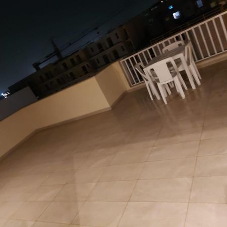 Central Apartment In Swieqi Is-Swieqi Eksteriør bilde